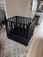 Zwarte box met boxkleed en boxmatras, Kinderen en Baby's, Boxen, Ophalen, Gebruikt, Rechthoekig, Boxkleed