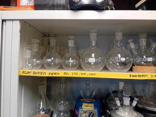 Diverse laboratorium glas kolven en glaswerk te koop., Hobby en Vrije tijd, Overige Hobby en Vrije tijd, Ophalen of Verzenden