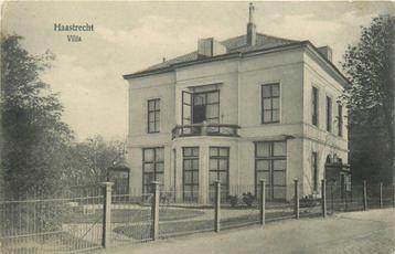 (701-348-023) HAastrecht Villa beschikbaar voor biedingen