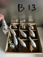 Set zilveren kunststof kerstballen pegels ornamenten zilver, Diversen, Kerst, Ophalen of Verzenden, Zo goed als nieuw