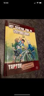 Boek Het geheim van de voetbalgame, Ophalen of Verzenden, Zo goed als nieuw