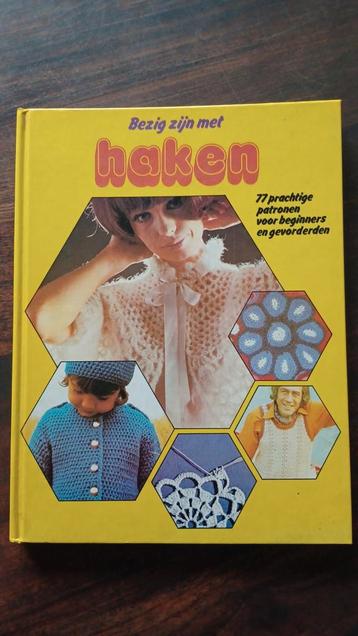 Vintage, retro, bezig zijn met haken  beschikbaar voor biedingen