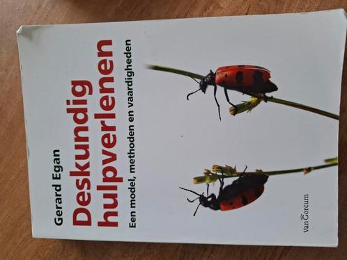 Gerard Egan - Deskundig hulpverlenen, Boeken, Wetenschap, Zo goed als nieuw, Ophalen of Verzenden