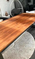 Eiken handgemaakte tafel, Ophalen