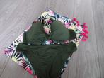 Legergroene bikini 85E M Hunkemöller met pareo, Ophalen of Verzenden, Bikini, Hunkemöller, Gedragen