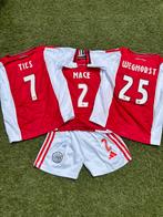 Ajax tenue kindermaat 2025-2026, Seizoenskaart, Eén persoon, April