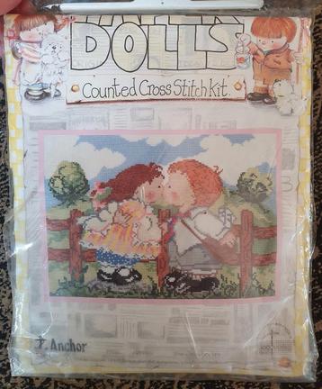 paper dolls 1994 nieuw borduurpakket - kissing  beschikbaar voor biedingen