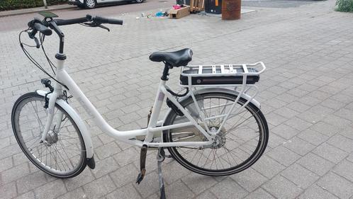 stella flora D53N8 elektrische moederfiets, Fietsen en Brommers, Fietsen | Dames | Moederfietsen, Gebruikt, Overige merken, 53 tot 56 cm