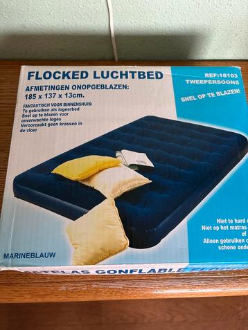 Zo goed als nieuw 2-persoons luchtbed - Blauw beschikbaar voor biedingen