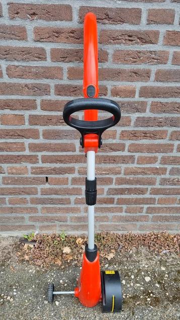 Top Garden Elektrische Onkruidborstel beschikbaar voor biedingen