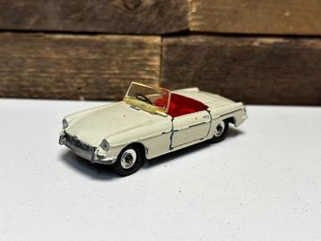 Dinky Toys 113 - MG B - A6150 beschikbaar voor biedingen