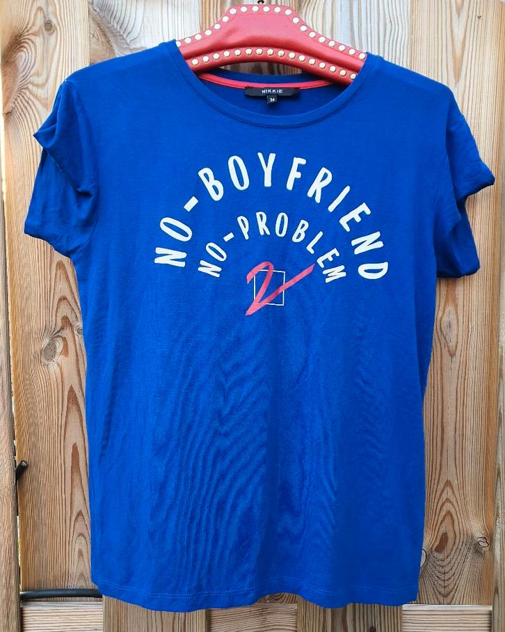 Nikkie Blauwe T-shirt "No-Boyfriend No-Problem" - Maat XS, Kleding | Dames, T-shirts, Zo goed als nieuw, Maat 34 (XS) of kleiner