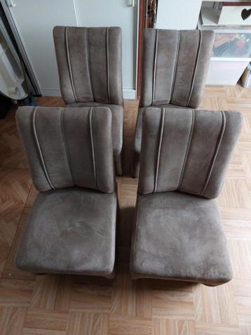 ZGAN 4 stuks eetkamertafel stoelen kleur bruin/grijs beschikbaar voor biedingen