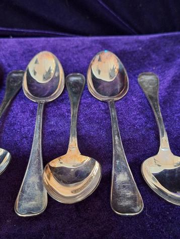Set van 12 verzilverde lepels beschikbaar voor biedingen