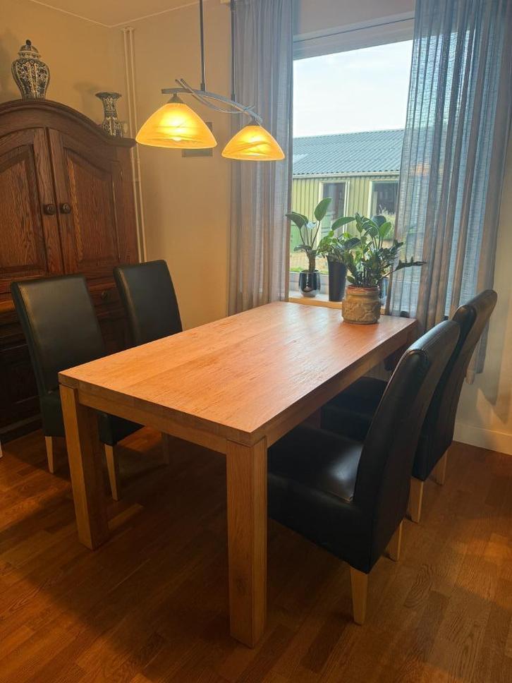 Houten tafel met 4 stoelen, Huis en Inrichting, Tafels | Eettafels, Zo goed als nieuw, 50 tot 100 cm, 150 tot 200 cm, Vier personen