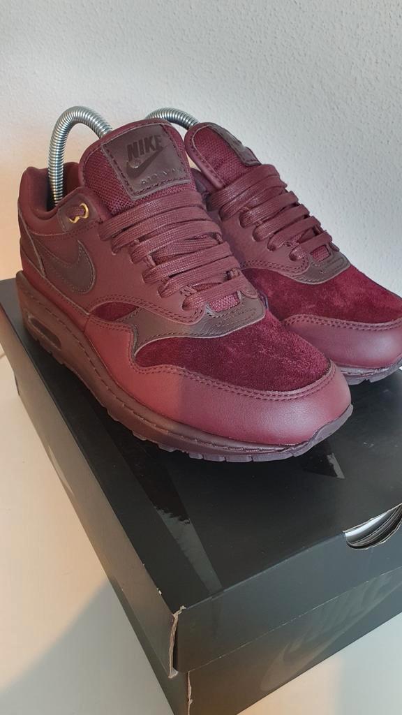 Nike Sneaker Zwart Rode Nike Air Max Footwear Burgundy Crush Nike