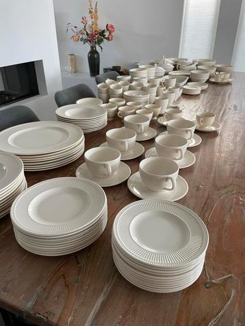 Wedgwood Windsor 174-delige Serviesset beschikbaar voor biedingen