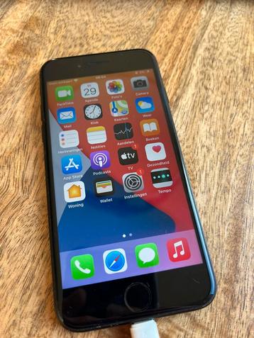 iPhone 7 in nette staat beschikbaar voor biedingen