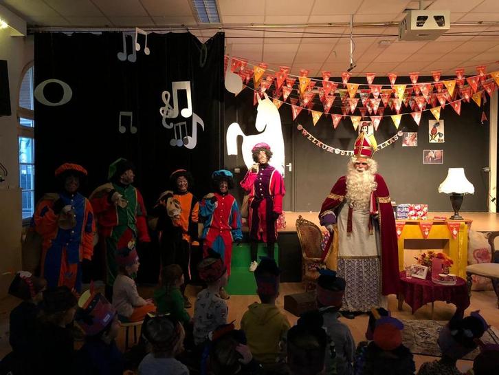 Sinterklaas en/of 2 pieten op bezoek Wijchen eo, Diversen, Sinterklaas, Gebruikt, Ophalen of Verzenden