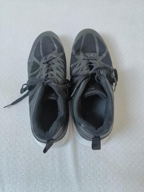 Zwarte buiten sportschoenen maat 41 Osaga, Sport en Fitness, Loopsport en Atletiek, Gebruikt, Overige typen, Overige sporten, Overige merken