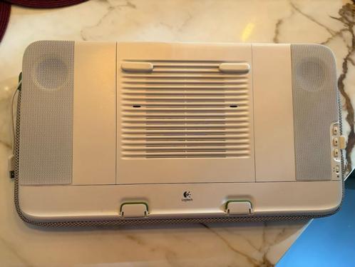 Logitech N700 Speaker Lapdesk met fan, Computers en Software, Laptopstandaarden, Gebruikt, Ophalen
