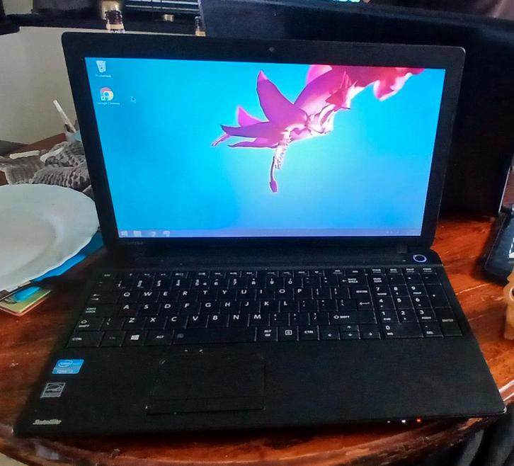 Toshiba Satellite laptop - Goed onderhouden, Computers en Software, Windows Laptops, Gebruikt, 15 inch, HDD, Minder dan 2 Ghz