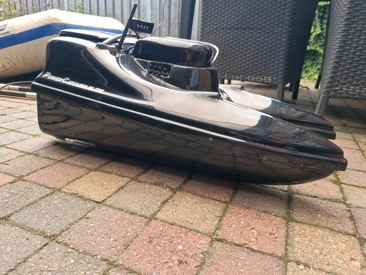Powercatcher elite voerboot met raymarine wifish + tablet, Watersport en Boten, Hengelsport | Karpervissen, Gebruikt, Overige typen