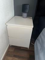 2x Malm Nachtkastjes, Huis en Inrichting, Slaapkamer | Nachtkastjes, Ophalen, Kunststof, Gebruikt, Minder dan 45 cm