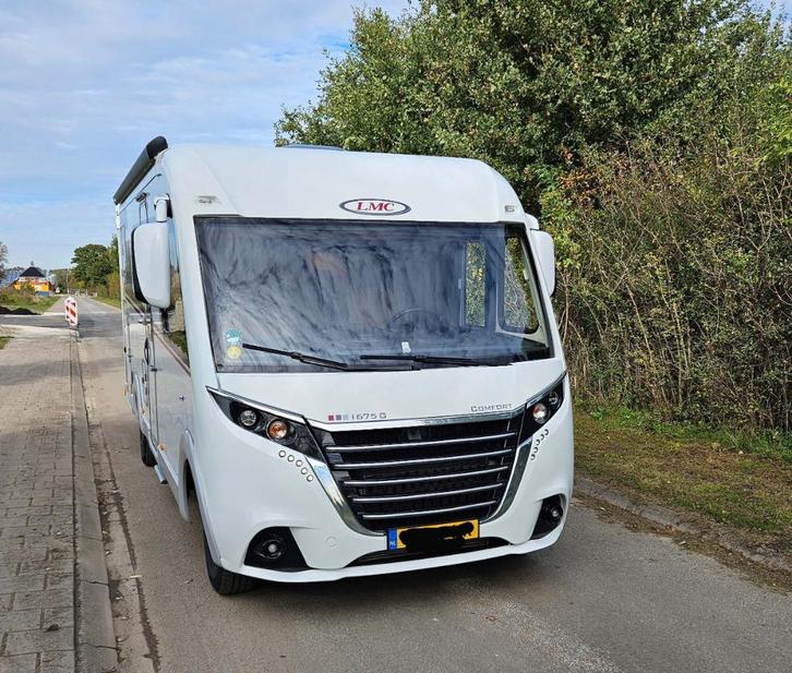Lmc Explorer Comfort 675 automaat / Enkele Bedden + Hefbed, Caravans en Kamperen, Campers, Particulier, tot en met 4, Integraal