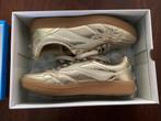 Sneakers goud nieuw 39, Kleding | Dames, Ophalen of Verzenden, Zo goed als nieuw, Overige kleuren, Sneakers of Gympen