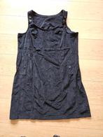 Zwarte ribfluwele overgooier maat 48, Kleding | Dames, Jurken, Zwart, Maat 46/48 (XL) of groter, Ophalen of Verzenden, Knielengte