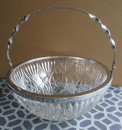 prachtige glazen schaal met zilverkleurige rand en handvat, Antiek en Kunst, Curiosa en Brocante, Ophalen of Verzenden