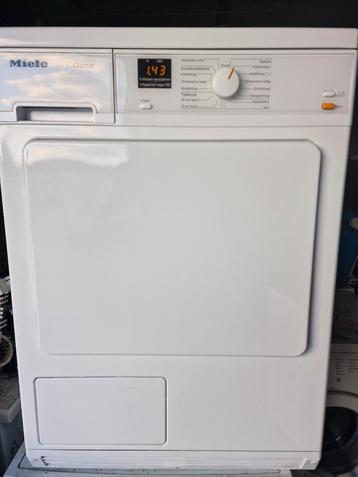 Aangeboden mooie miele t classic condensdroger 7 kilo  beschikbaar voor biedingen