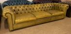 Prachtige Chesterfield Bank 5 Zits Lime Geel., Huis en Inrichting, 250 tot 300 cm, Gebruikt, Overige maten, Chesterfield