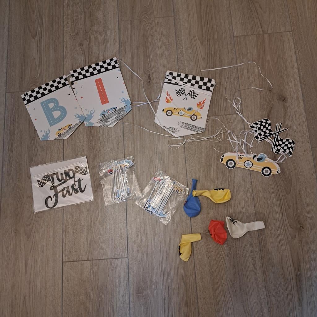 Versiering auto two fast, Hobby en Vrije tijd, Feestartikelen, Ophalen, Gebruikt, Versiering, Verjaardag