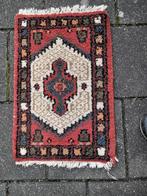 Vintage Klein Tapijt kleedje pers, Ophalen of Verzenden