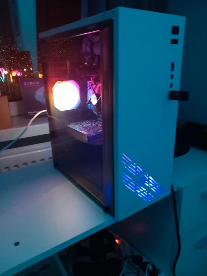 Witte Nvidia gaming pc, Computers en Software, Desktop Pc's, Zo goed als nieuw, 3 tot 4 Ghz, SSD, Ophalen of Verzenden