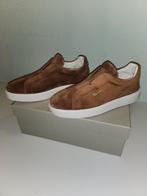 Santoni slip on sneaker bruin suède mt 6 en mt 9 NIEUW, Binnen EU, Bruin, Nieuw, Ophalen of Verzenden