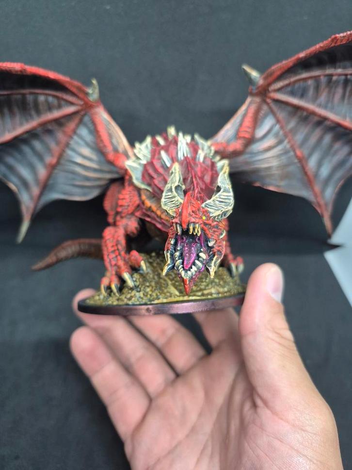 Geverfde Rode Draak - Dungeons & Dragons + epic encounter, Hobby en Vrije tijd, Wargaming, Zo goed als nieuw, Overige soorten