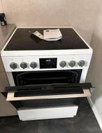 Inductie fornuis, Ophalen, 4 kookzones, Zo goed als nieuw, Inductie