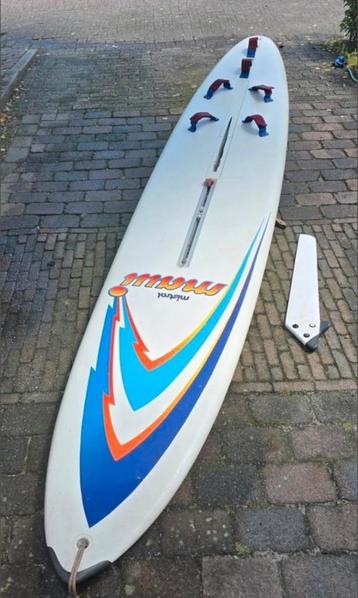 Complete windsurfset – Mistral Maui + 3 zeilen beschikbaar voor biedingen