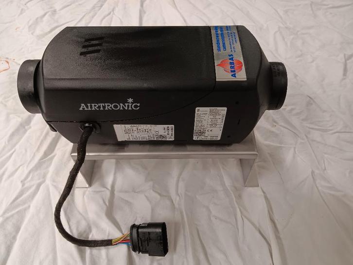 Eberspacher Airtronic S2 D2L 12 Volt Verwarming  Standkachel, Watersport en Boten, Accessoires en Onderhoud, Zo goed als nieuw