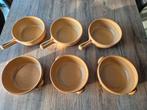 Pasta servies van aardewerk in het bruin., Huis en Inrichting, Keuken | Servies, Nieuw, Ophalen of Verzenden, Kom(men), Overige stijlen
