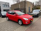 Hyundai I30 CW 1.6i Style 2e Eigenaar! Trekhaak Airco NAP AP, Gebruikt, 1591 cc, 4 cilinders, Leder en Stof