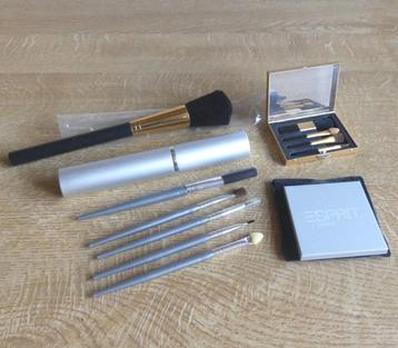 Set make-up kwasten Esprit spiegeltje grote kwast beschikbaar voor biedingen