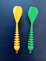 Klappertjes pijlen plastic vintage - Geel en Groen, Ophalen of Verzenden, Gebruikt, Pijlen