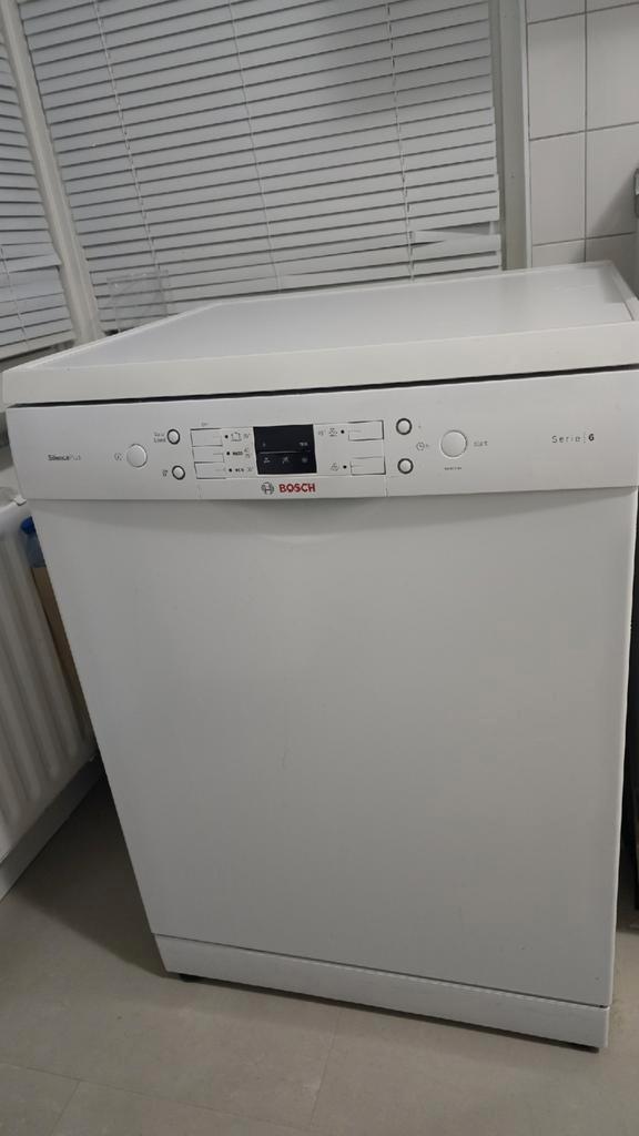 Bosche vaatwasser, Witgoed en Apparatuur, Vaatwasmachines, Zo goed als nieuw, 85 tot 90 cm, Ophalen of Verzenden