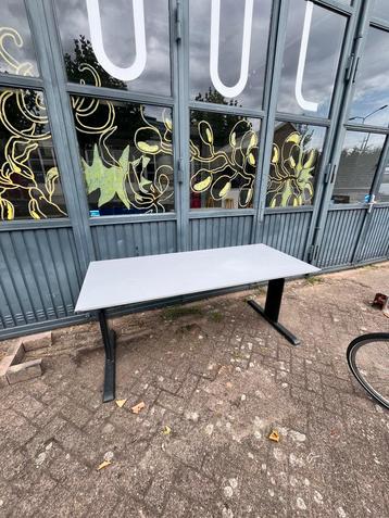 Kantoor bureau (gratis)