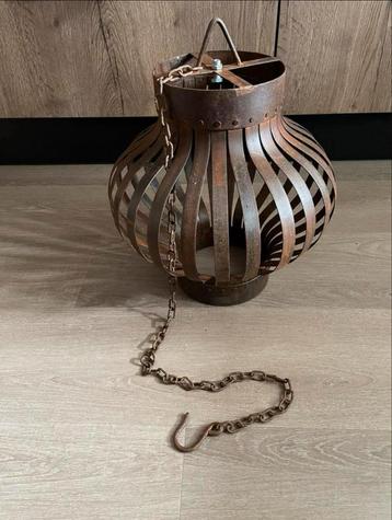 Lamp beschikbaar voor biedingen