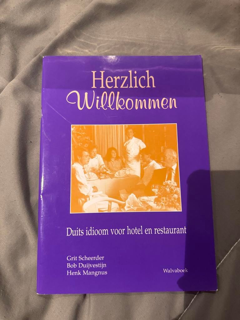 Herzlich Willkommen - Duits voor Hotel en Restaurant, Ophalen of Verzenden, Gelezen, Non-fictie